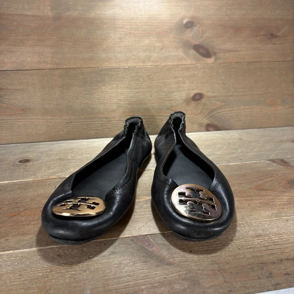 Tory Burch Minnie Womens size 9 shoes Black Leather Gold Logo Ballet flats